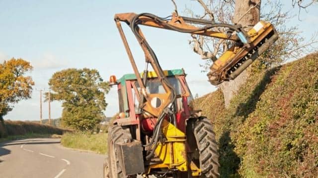The issue of hedgecutting along public roads was once again raised by west Mayo councillors at the Westport/Belmullet Municipal District
