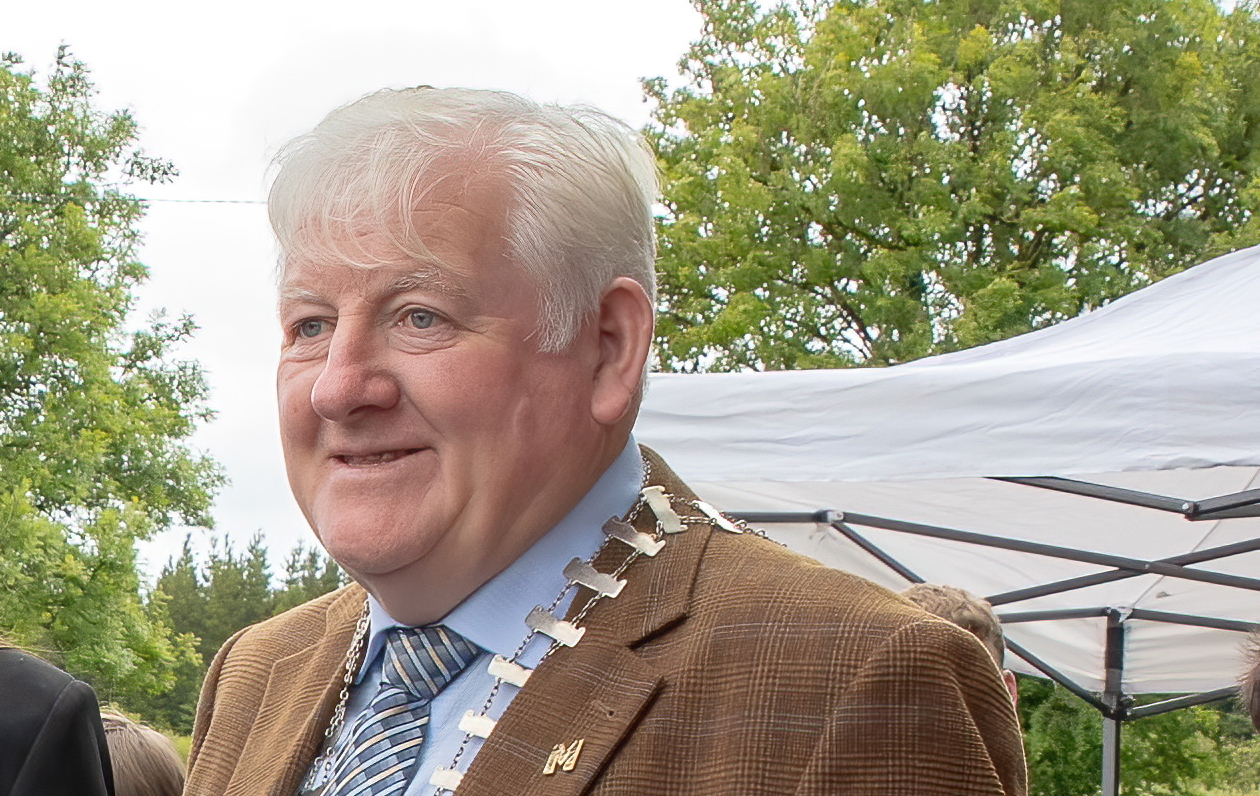 Cllr John O'Hara says he received complaints of mud on houses from construction site