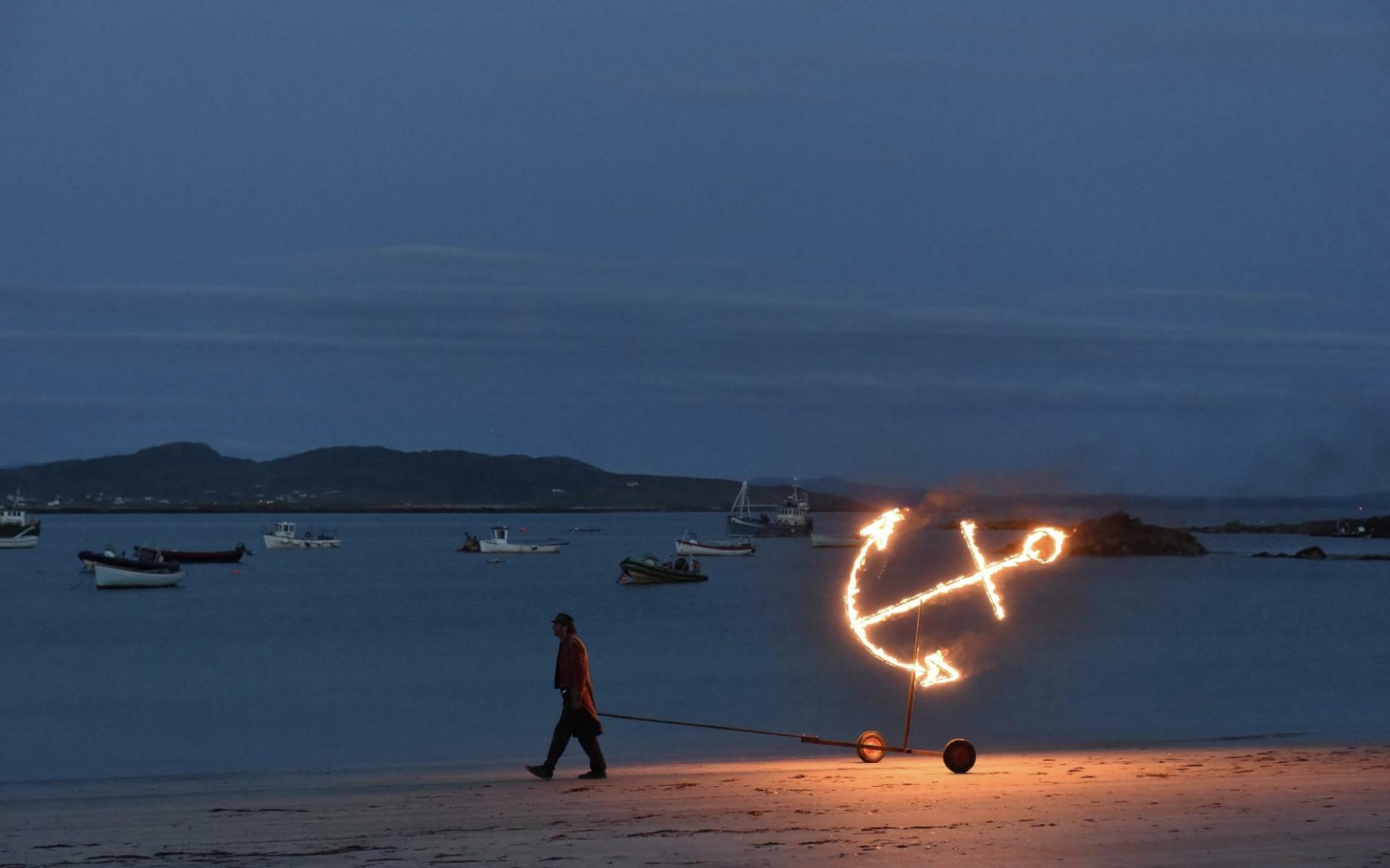 A street spectacle hosted by the renowned LUXE Landscape Theatre Company (Photo:Emilija Jefremova)