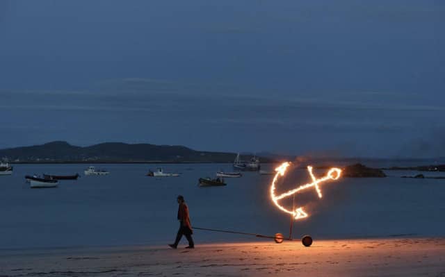 A street spectacle hosted by the renowned LUXE Landscape Theatre Company (Photo:Emilija Jefremova)