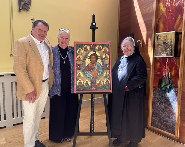 Martin Dunphy and Artist, Susan Kelly von Medicus present Mother Karol O’Connell OSB with the Icon at Kylemore Abbey