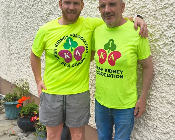 Colin Scanlon from Mayo, who will be taking part in the Berlin Marathon, with his brother Keith, a kidney patient.