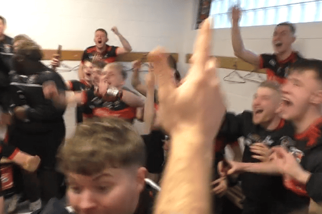 The Davitts dressing room goes mad