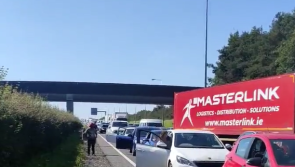 Electric Picnic revellers get camp chairs out on M7 amid 10km crash tailbacks