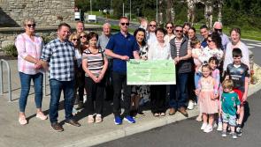 Family of the late Niamh Kelly make presentation to Mayo Roscommon Hospice Foundation 