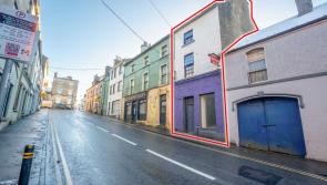 PICTURES: Skinniest house in Mayo with two big surprises hits the market for bargain &euro;75,000