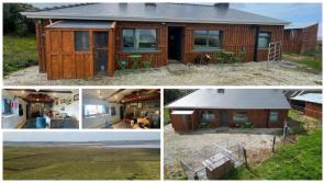 PICTURES: Idylic cottage and log cabin up for auction in Mayo, with chickens!