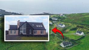 PICTURES: Stunning coastal Mayo home with sensational views going to auction for just €275k