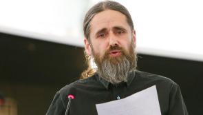 Ming calls for &lsquo;total lockdown&rsquo; 