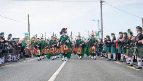 The pipes, the pipes are calling again