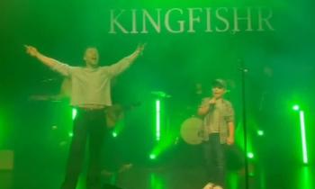 Mayo boy joins Kingfishr on stage to sing &ldquo;Killeagh&rdquo; in dream moment