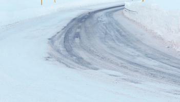 The RSA share 'Top 10 Safety Tips' for motorists following Status Yellow ice warning