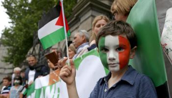DE FACTO: Speaking out of both sides of its mouth
