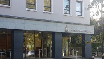 A proposal to change the facade of the annex building of &Aacute;ras an Chontae in Castlebar have been deferred