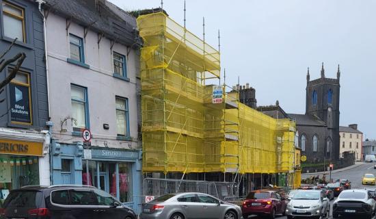 Work has started on the demolition of a derelict building in Castlebar