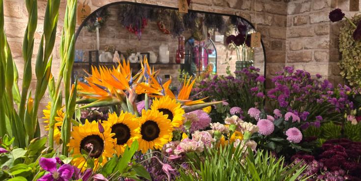 I Love you a Lily more each day! Five on trend and unique flowers to buy this Valentine's Day