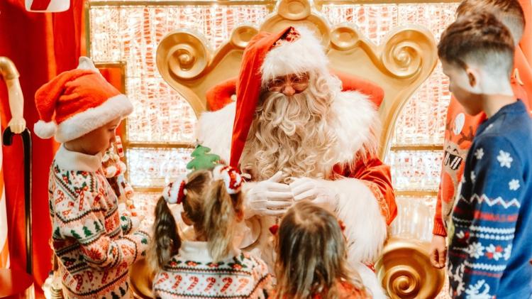 Large turnout in North Mayo as Santa visits Oweninny Wind Farm