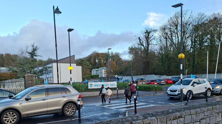 Over 600 sign petition for reinstatement of School Traffic Warden in Westport