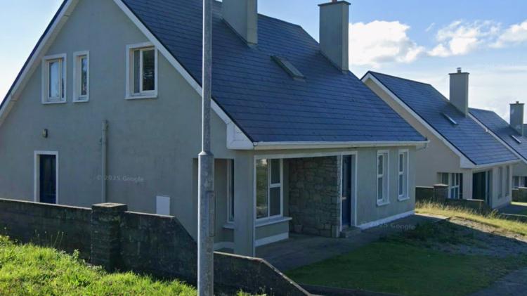 An Coimisi&uacute;n Plean&aacute;la grant permission to turn Belmullet houses into townhouses