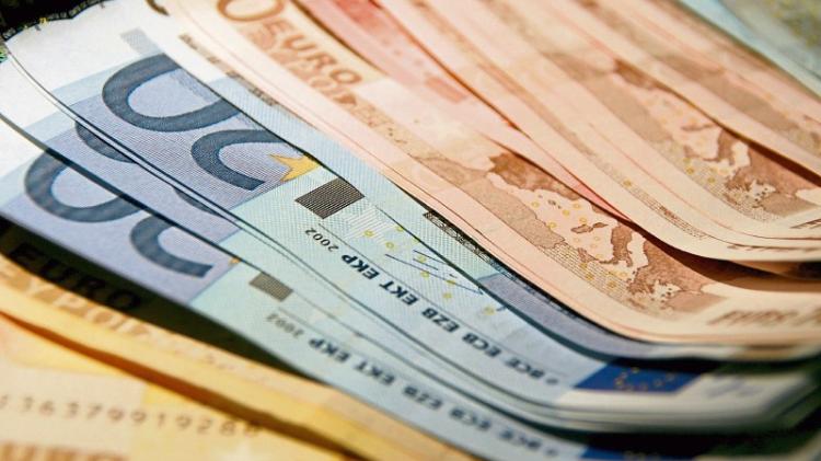 POLL: Do you spend more or less money this Christmas?