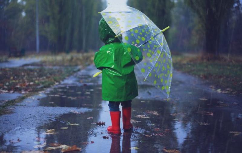 Met Éireann warn of wet and windy weekend as Ireland set to tackle end of Hurricane Kirk