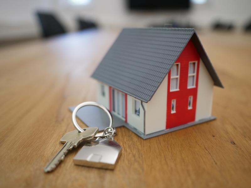 Average monthly rent exceeds €2,000 for first time ever, Daft.ie reveals