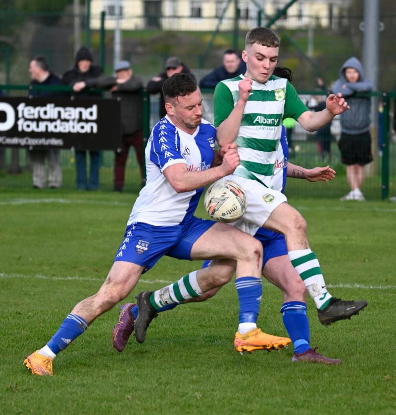 Super League title contenders face off