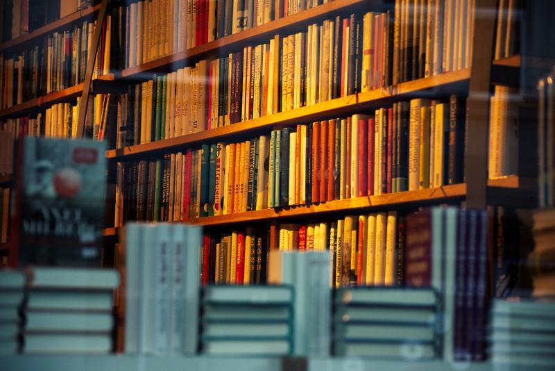 Calling all bookshops! Nationwide search now underway to find the ‘An Post Bookshop of the Year 2023’