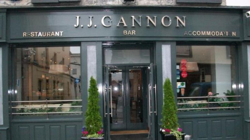 First international protection applicants arrives at Ballinrobe hotel 