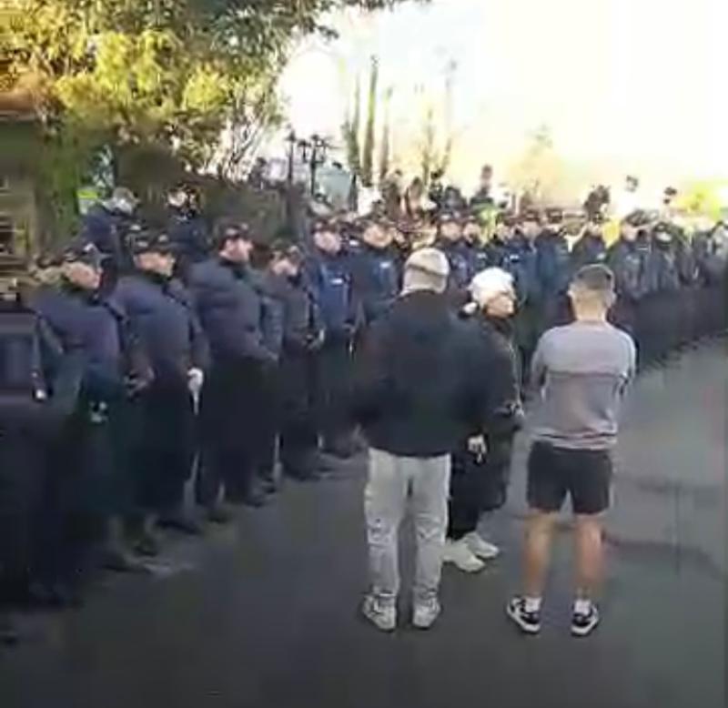 Gardaí call out 'fake news' over Racket Hall Hotel Roscrea as arrest man after clashes