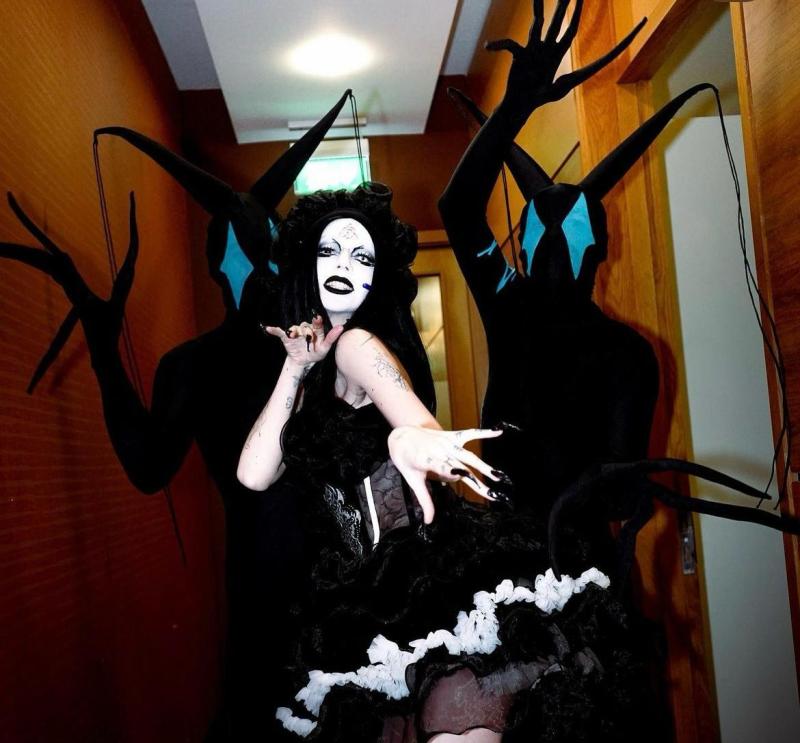 Bambie Thug backed by hometown as hundreds set out to watch Eurovision final