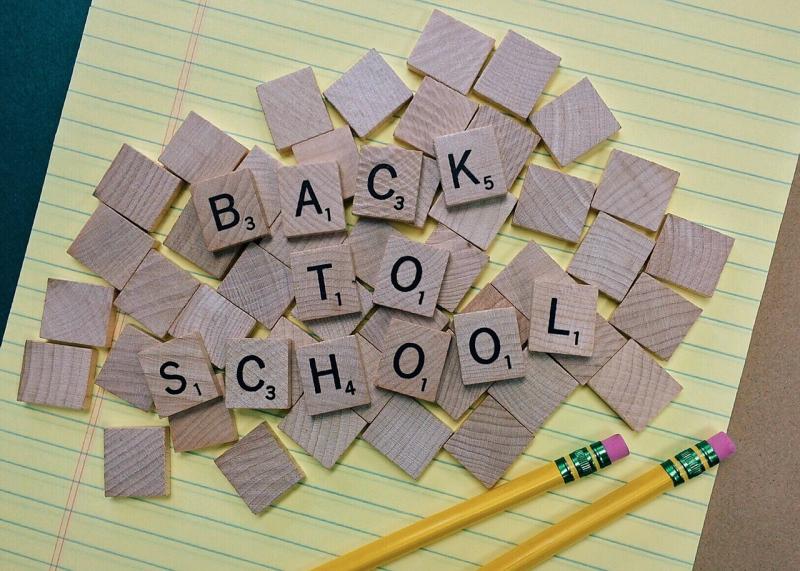 Dillon encourages Mayo families to apply for Back to School Allowance