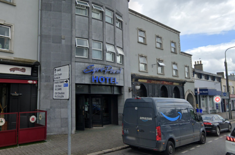 Suspected gun found in room at hotel housing asylum seekers in Kildare