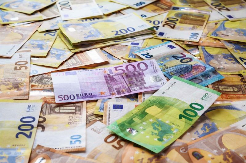 'I couldn’t believe it' - Sheer joy as lotto winner plans splurge on family for Christmas
