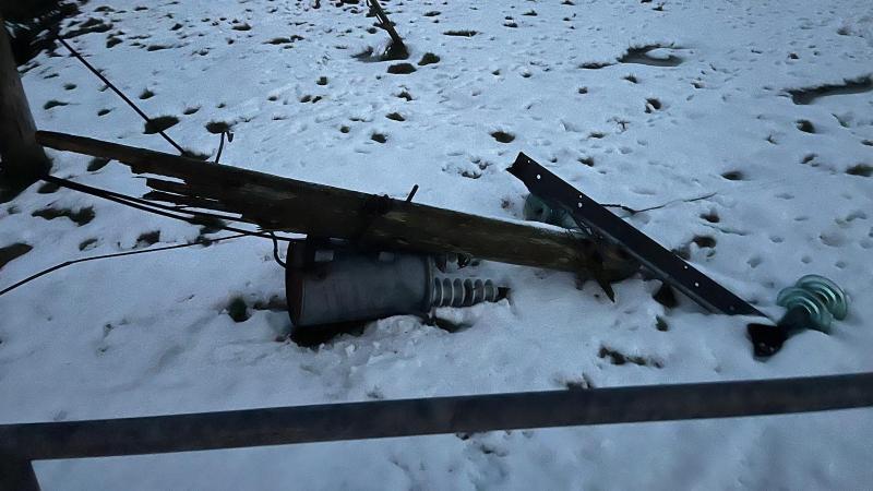Up to 70 ESB poles on the Currane Peninsula in Achill were damaged following heavy snowfall