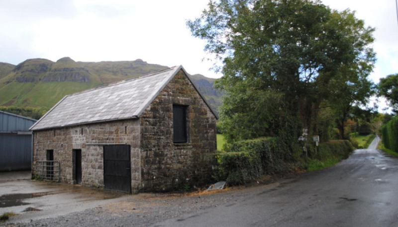 Dillon calls for grant scheme to support storm damaged Mayo farm buildings 