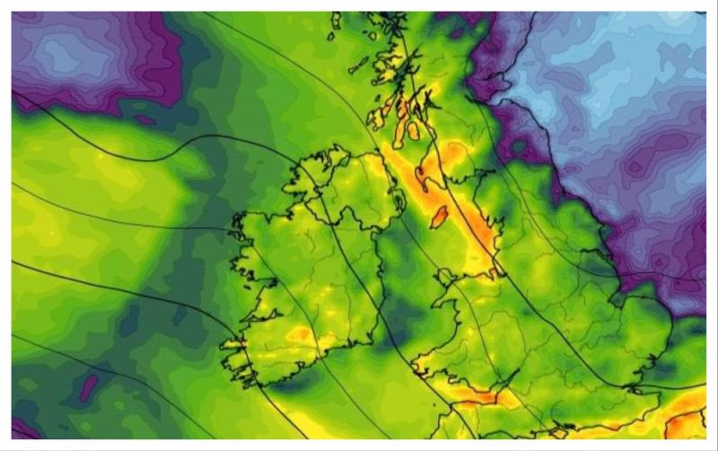 Met &Eacute;ireann says more thundery downpours on the way for weekend, but change could come soon
