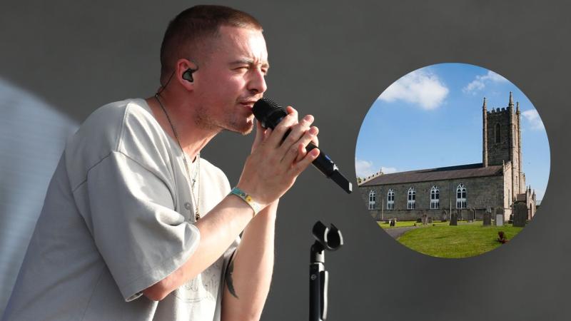 WATCH: Dermot Kennedy wows wedding guests with beautiful performance 