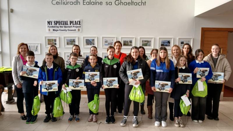 Sl&aacute;intecare Healthy Communities launch 2026 community calendar in Belmullet