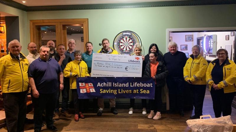 Achill Island RLNI receives &euro;2,000 from fundraiser