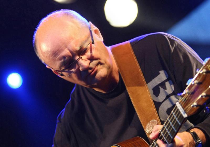 Be stunned by star guitarist Stotzem