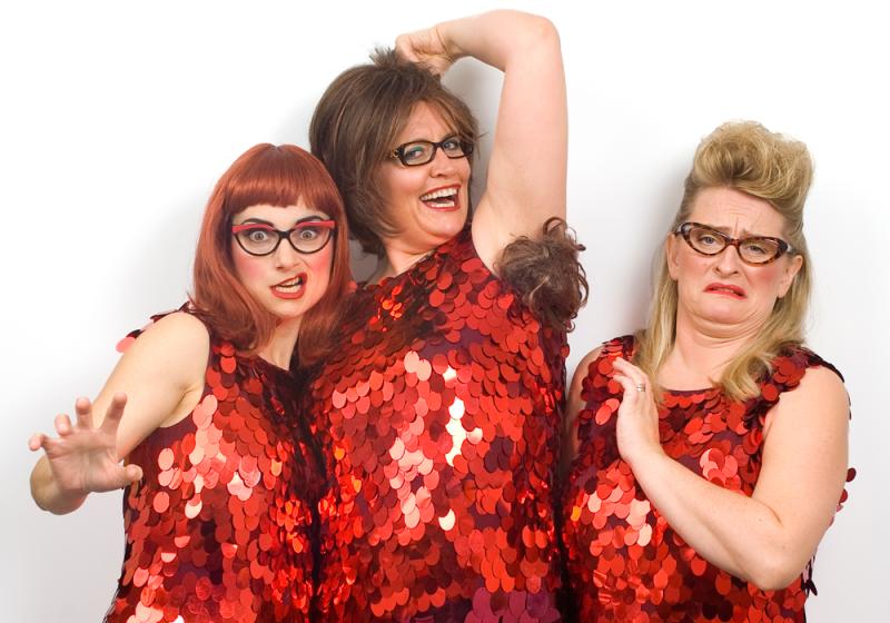 Nuala’s set to ‘Glitterbomb’ Westport Theatre