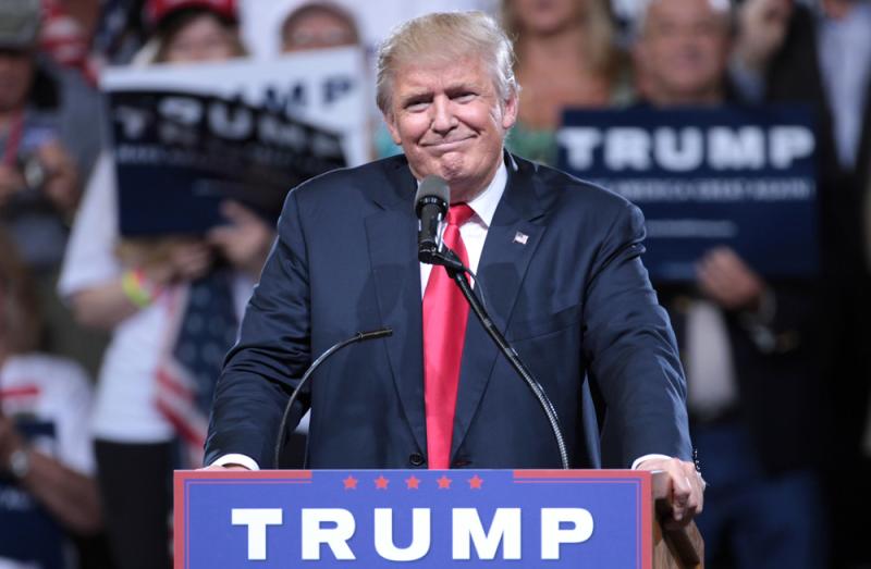 Kenny congratulates Trump ‘on behalf of the people of Ireland’