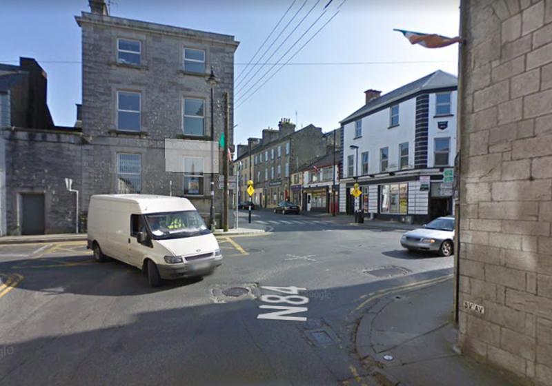 Seven taken to hospital after Ballinrobe crash