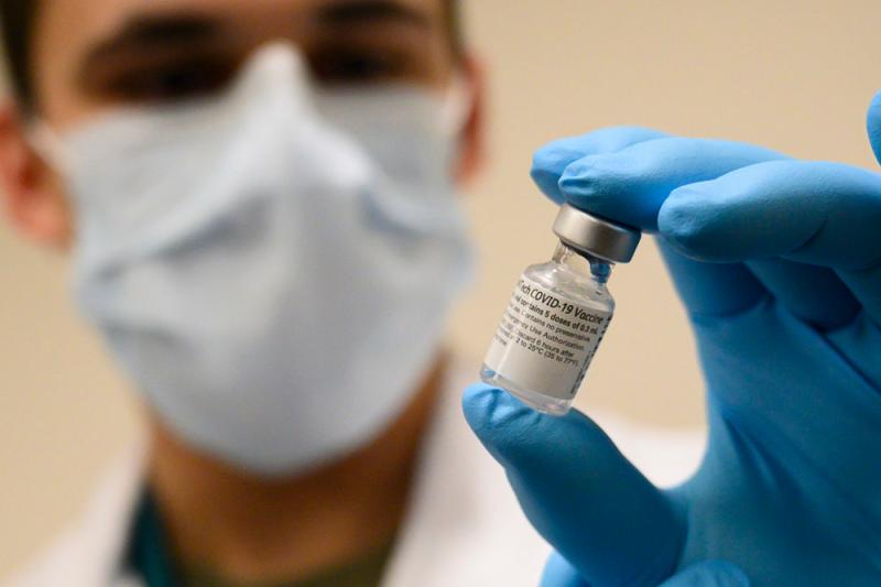 GP calls for clarity on vaccine delivery