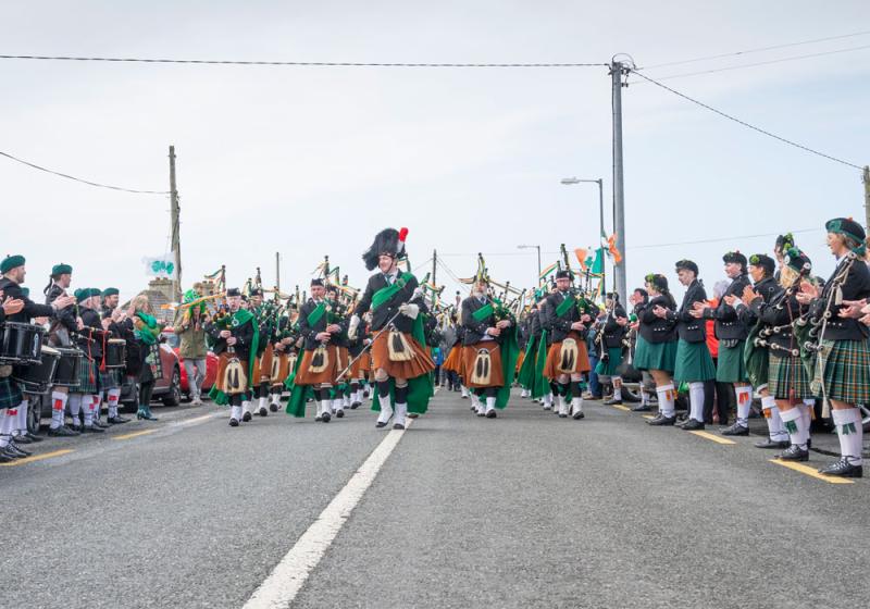 The pipes, the pipes are calling again