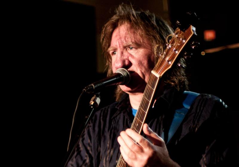 An eleven-song emotional cruise