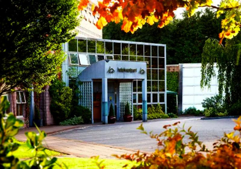 Hotel Westport set to end contract for Ukrainian refugees