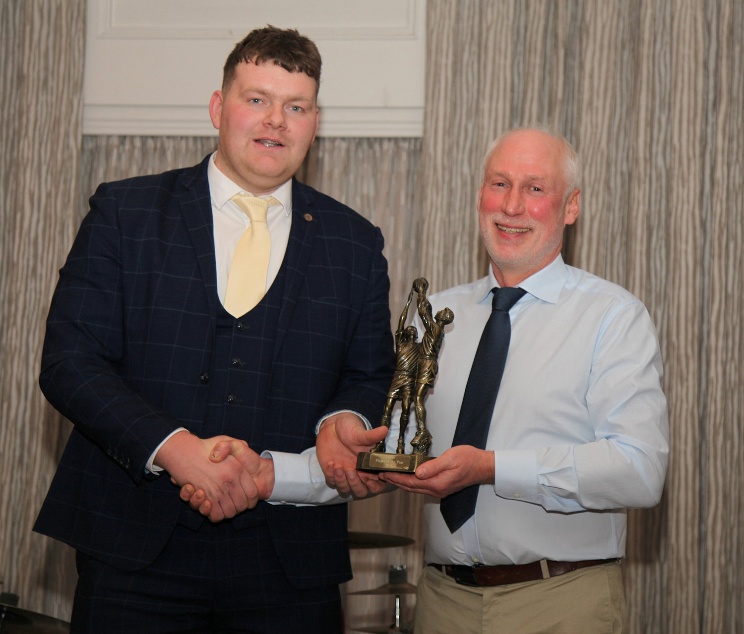 Junior Mens Player of the Year 2025 David Lynagh being presented with the award by Pat Duffy, Junior Mens Manager.